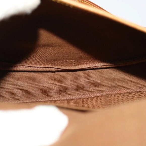 LOUIS VUITTON Monogram Saumur 30 Shoulder Bag - Picture 10 of 16